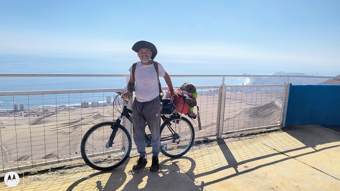 La strada verso la costa di Iquique