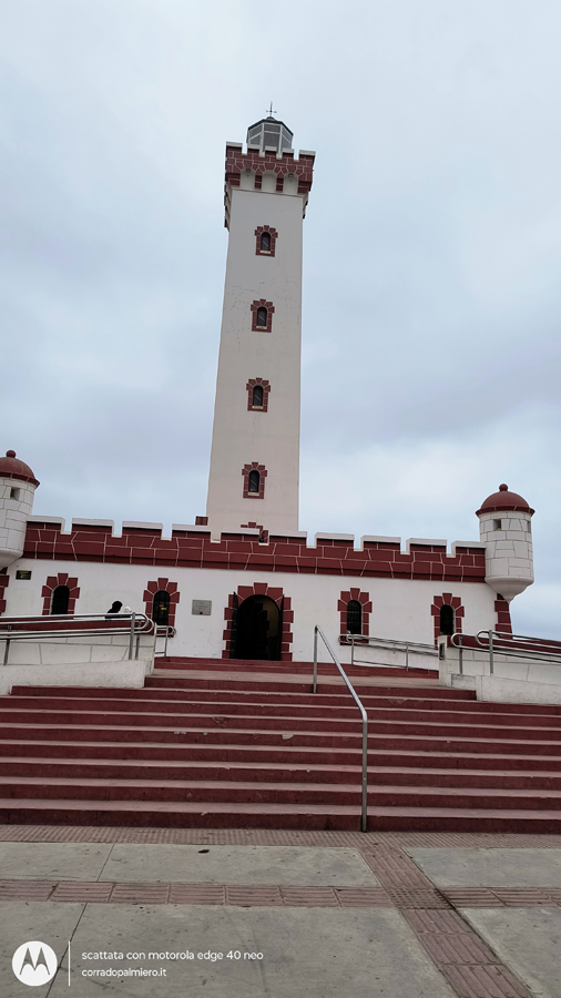 Faro Monumental di La Serena