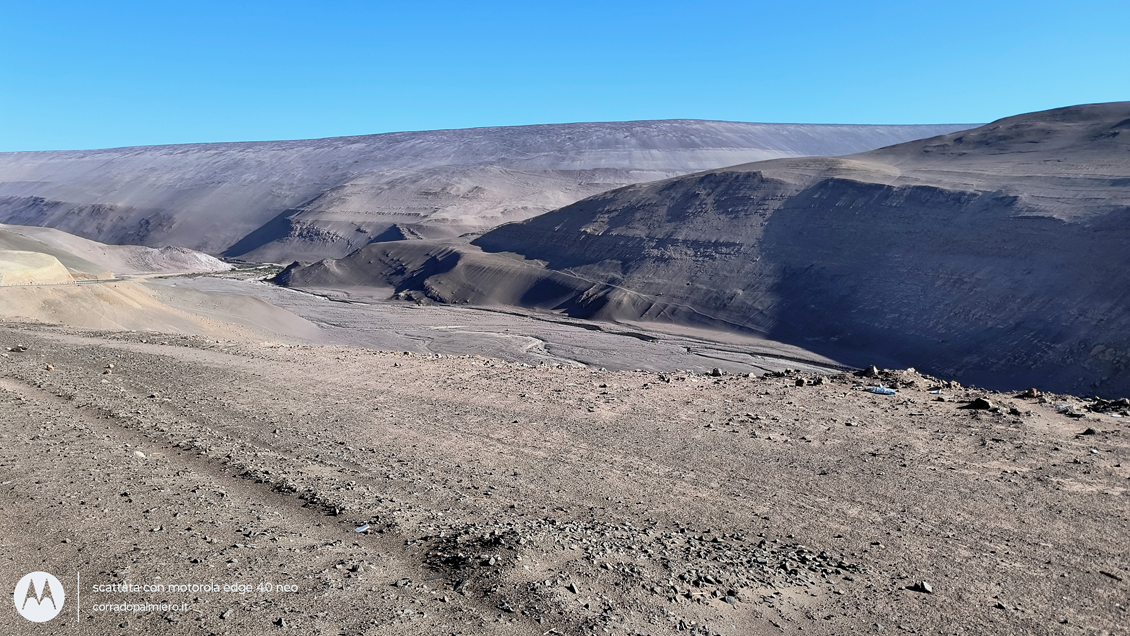 Canyon e montagne spoglie lungo la Ruta del Desierto