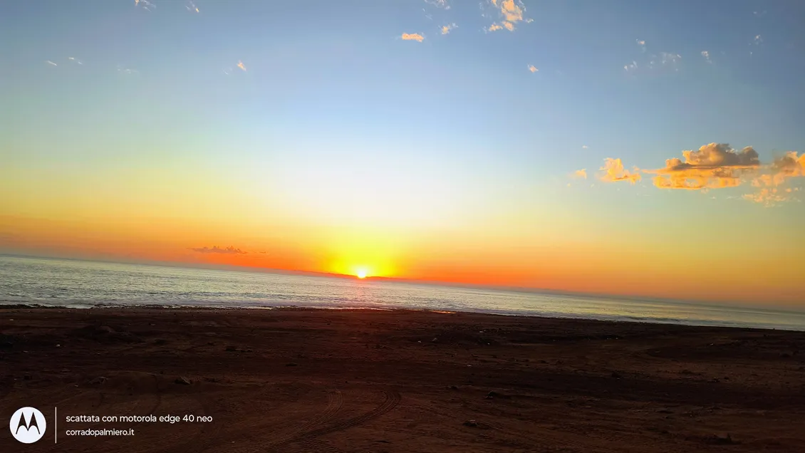Alba sull'Oceano Pacifico Alba